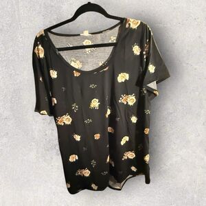 LuLaRoe Classic T - NWT- 3XL- Solid Black With Beige Floral Print